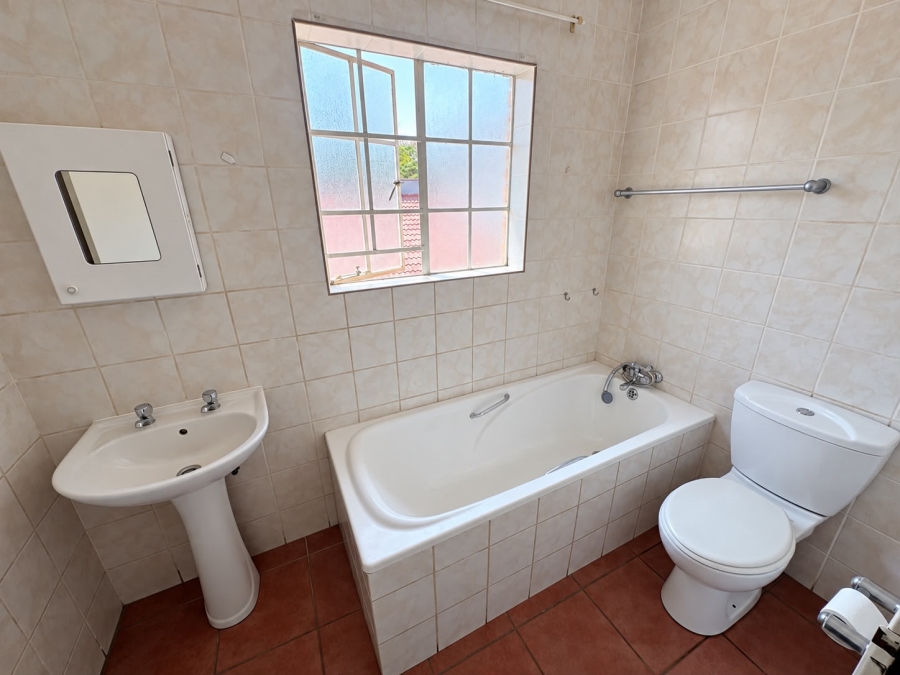 4 Bedroom Property for Sale in Bodorp North West
